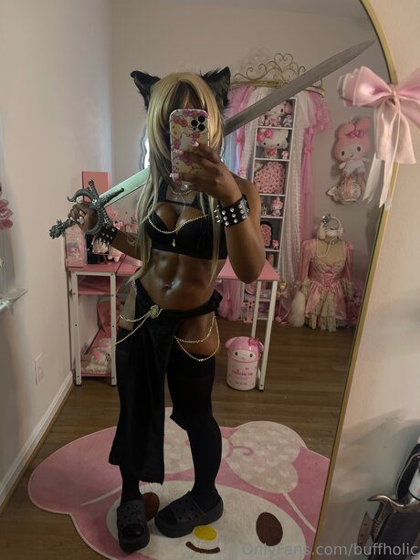 Buffholic OnlyFans Leaj