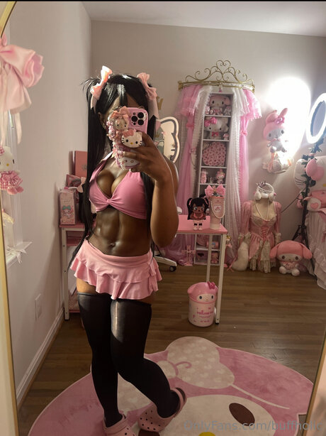 Buffholic Oben ohne OnlyFans