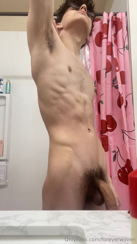 Foreverwoven OnlyFans Leak