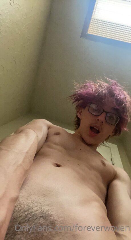 Foreverwoven Leaks von OnlyFans