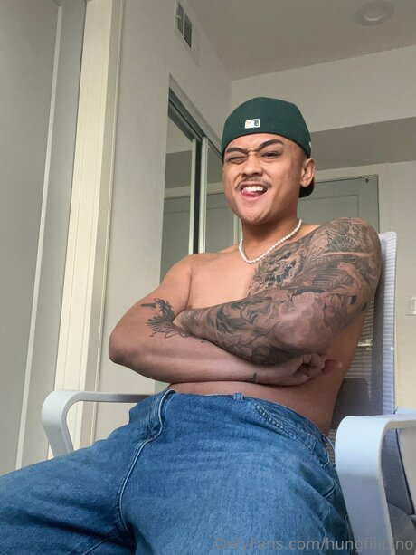 Hungfilipino Nacktbilder von OnlyFans geleakt