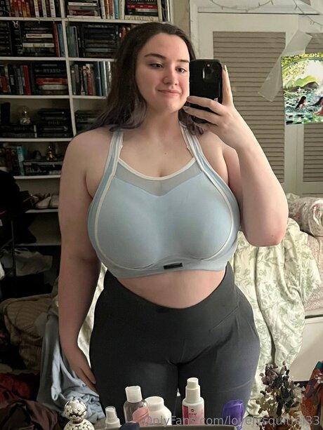 Lovelysquirrel33 OnlyFans XX