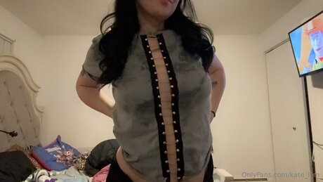 Kate L M Po OnlyFans