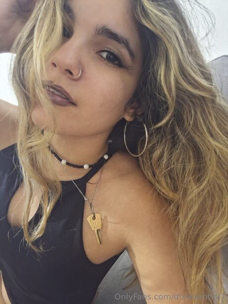 Dixiesantini7 OnlyFans-Leaks