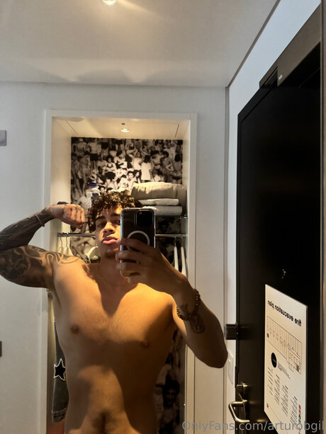 Diegobgil OnlyFans Bilder