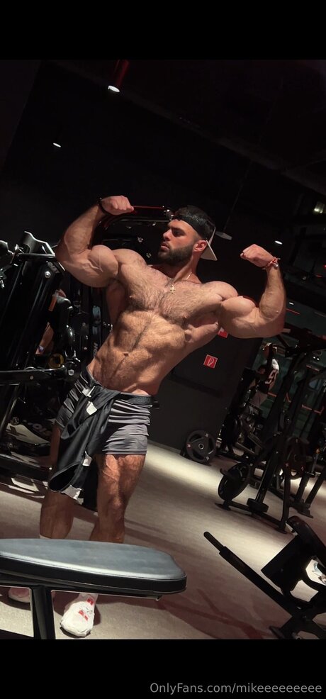 Mikeeeeeeeee Leaks von OnlyFans