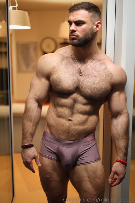 Mikeeeeeeeee Leaks OnlyFans