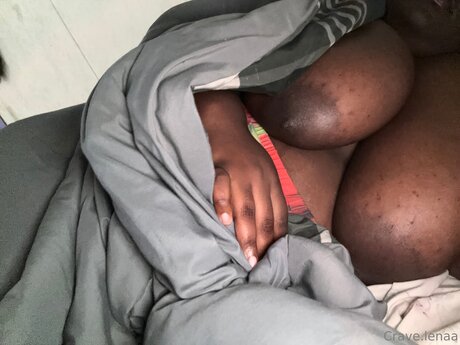 Cravelenaa OnlyFans Fotos