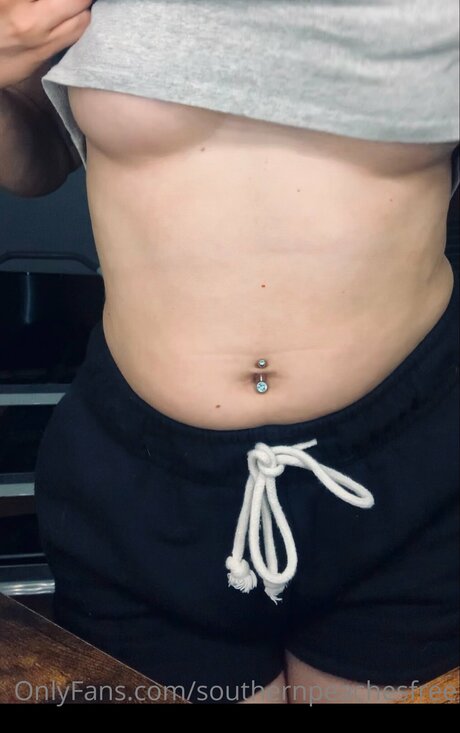 Southernpeachesfree Leaks von Nacktbildern auf OnlyFans