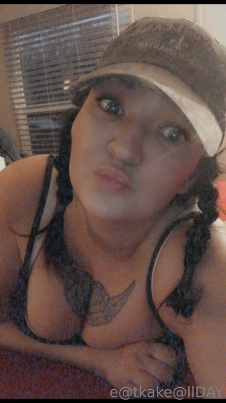 Eatkake Nacktpornos auf OnlyFans