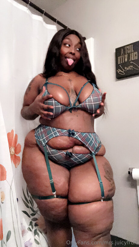 Mrs Juicyfruit OnlyFans