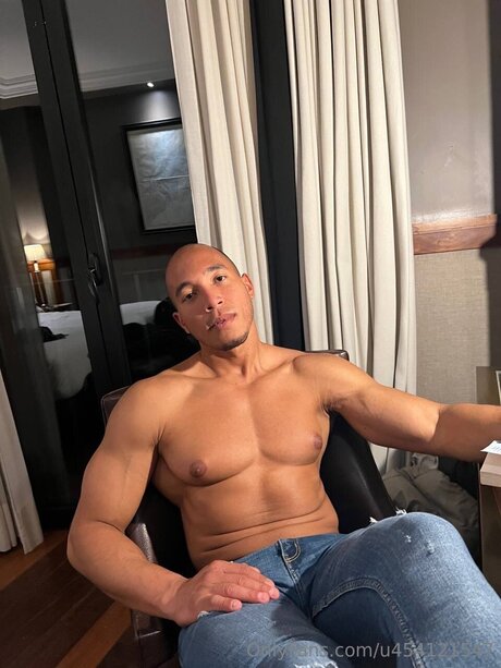 Dwayne Johnson Jr Leaked OnlyFans Bilder