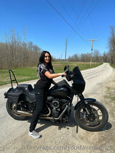 Yourfavemom25 Nacktbilder geleakt OnlyFans