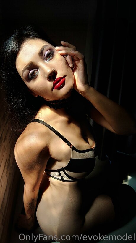 Evokemodel XXX OnlyFans