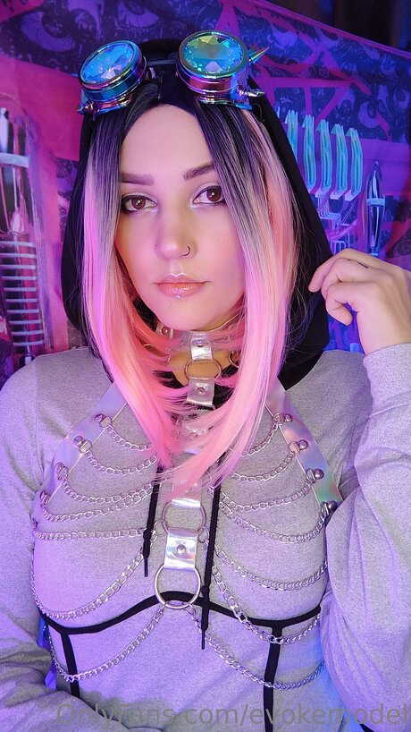 Evokemodel OnlyFans Beiträge