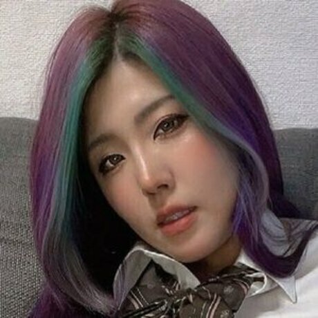 ravirin live Neue geleakte OnlyFans-Inhalte