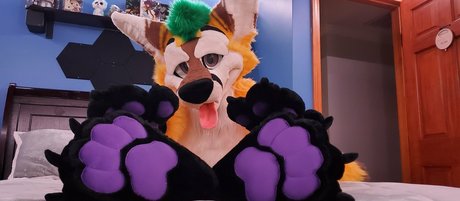 thepineapplefox OnlyFans Pornografie