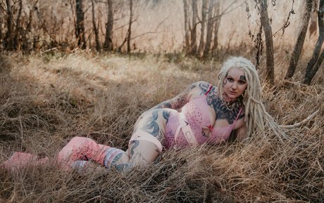 luckylou 666 OnlyFans Inhalte