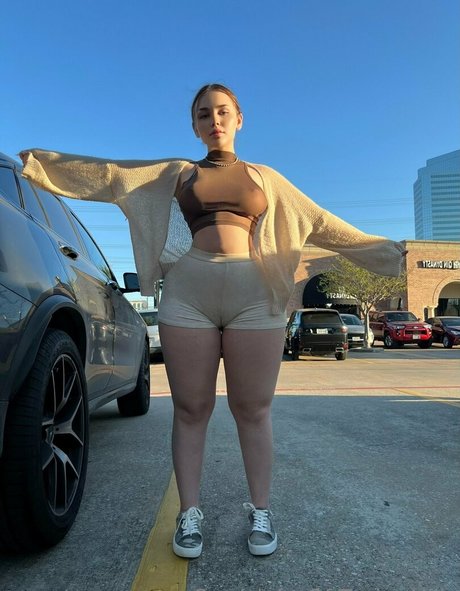 realtaylerhills OnlyFans-Bilder