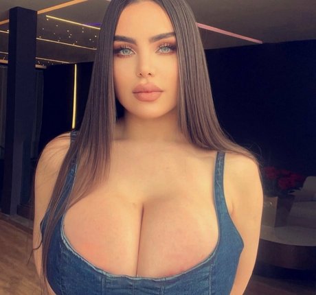Noure Sahli Nacktbilder von OnlyFans geleakt