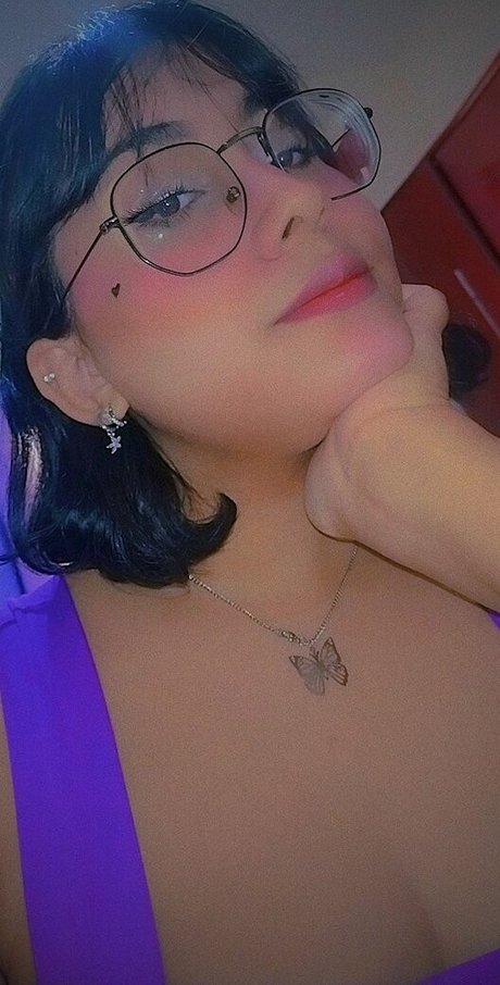 xgixsw OnlyFans Model Fotos