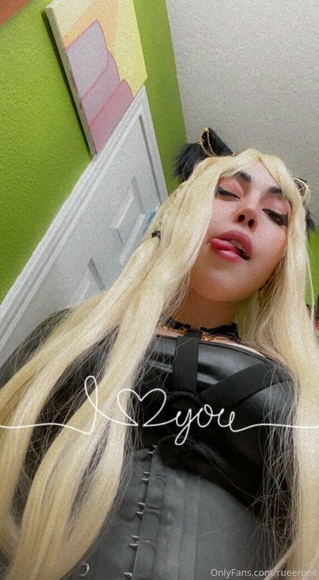 rueeruee OnlyFans Pornografie