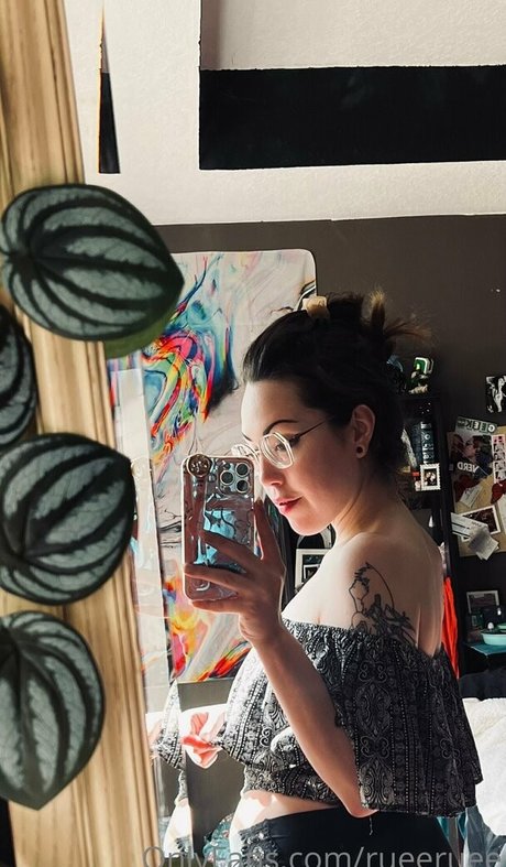 rueeruee OnlyFans-Pornos