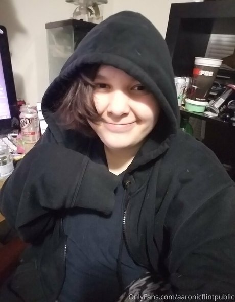 aaronicflintpublic Neues OnlyFans