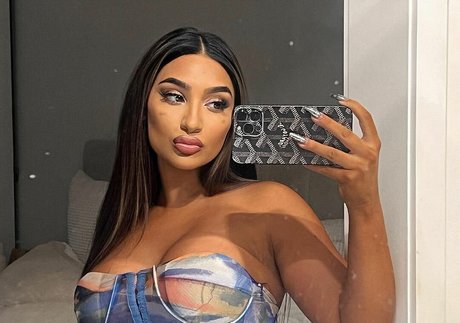 simmykk XXX Leak OnlyFans