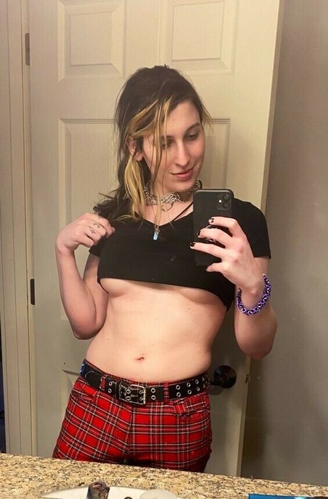 Devi Dionne OnlyFans kostenlos geleakt