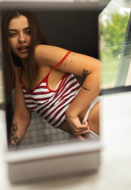 aelmiramirae OnlyFans-Leaks