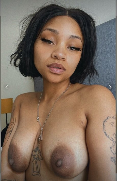 Arrie Cakes Nacktbilder von OnlyFans