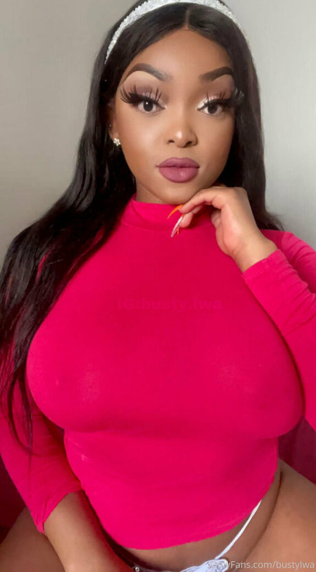 Bustylwa OnlyFans Leak