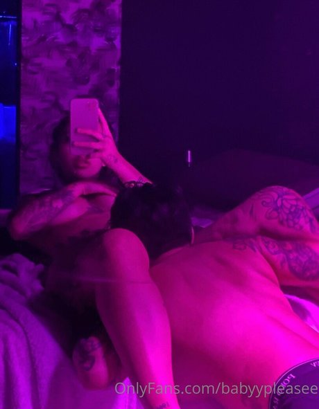 _Leovenus Oben ohne OnlyFans