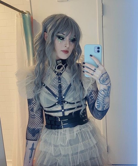 Mothica OnlyFans-Bilder geleakt