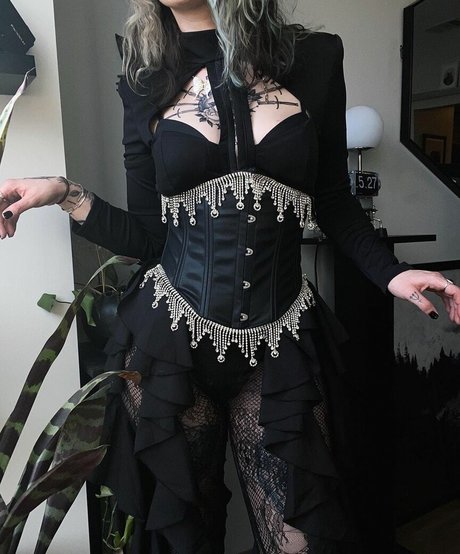 Mothica Leaks von Nacktbildern auf OnlyFans