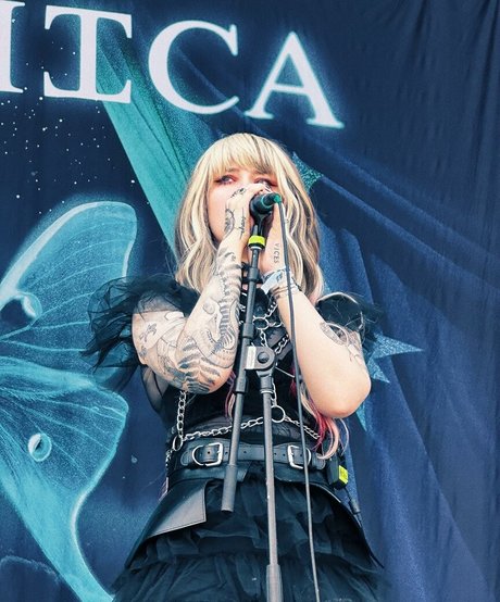 Mothica OnlyFans gratis