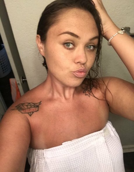 nicolette xx OnlyFans Leaks