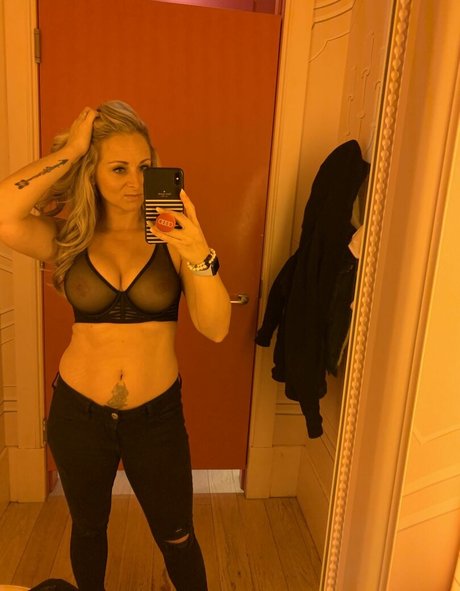 linzc Nackt geleakt OnlyFans