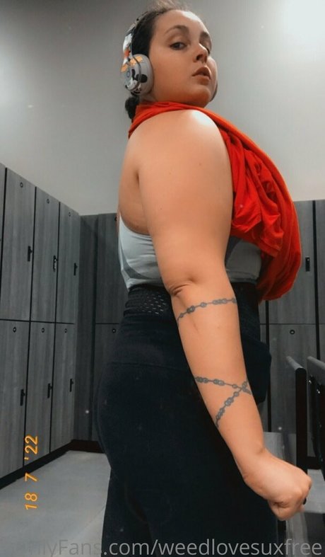 weedlovesuxfree Titten OnlyFans