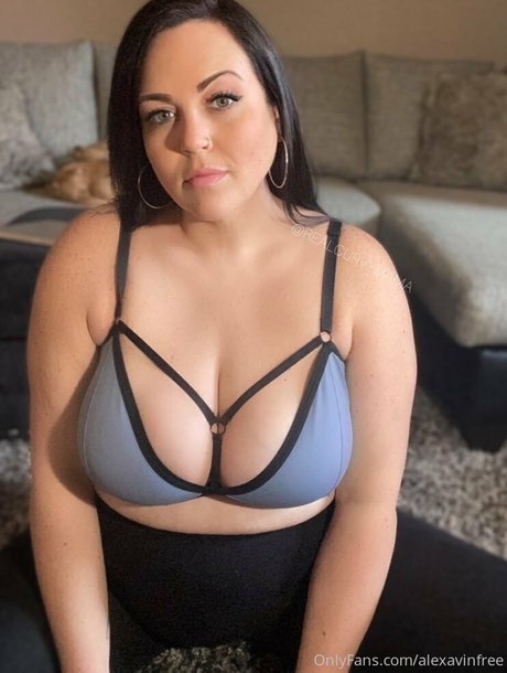 alexavinfree OnlyFans Leaj