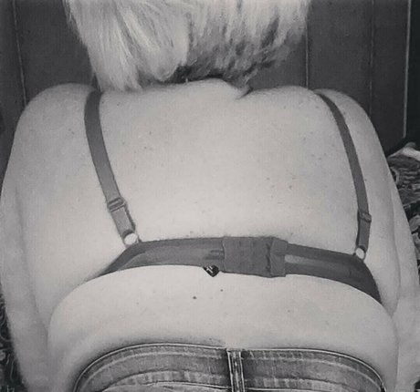 queenkarma4871 OnlyFans-Seite