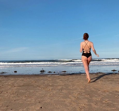 Em Cavell NurlyFans-Pornos