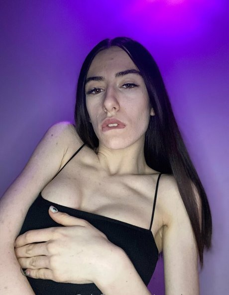 eva innocent OnlyFans Leaks
