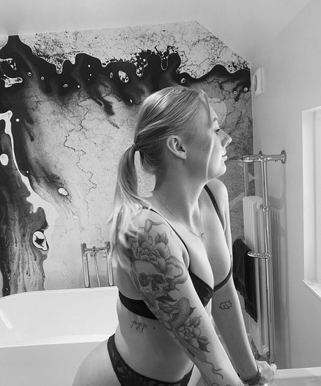 Elliemayyyy08 OnlyFans Nackt