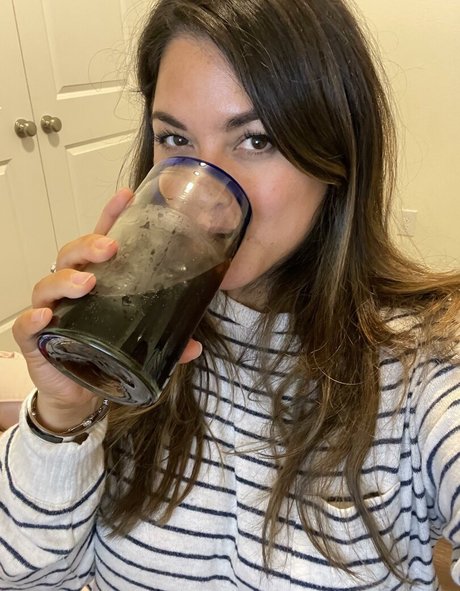 Bella Paz OnlyFans Gratis-Inhalte