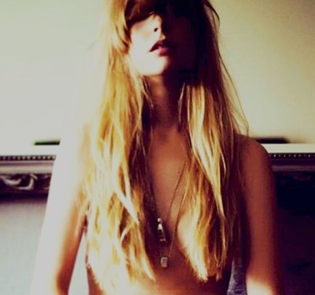 Stevie Wynne Levine Oben ohne OnlyFans