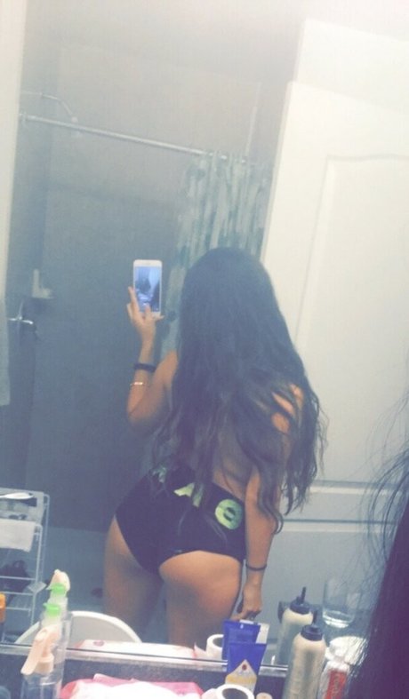 SukeshaRay OnlyFans-Bilder