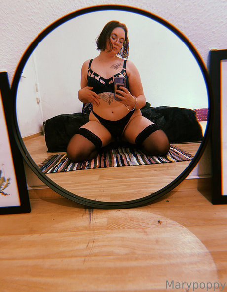 marypoppy OnlyFans-Bilder