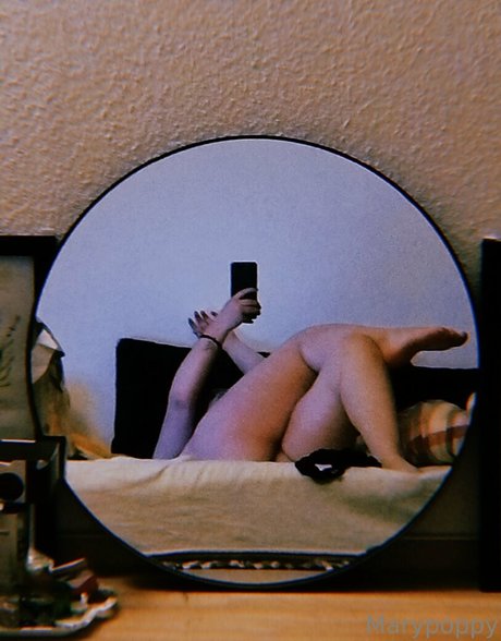 marypoppy Sex auf OnlyFans